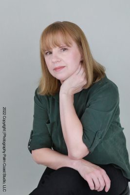 Headshots and studio portraits for realtors, lawyers and medical workers